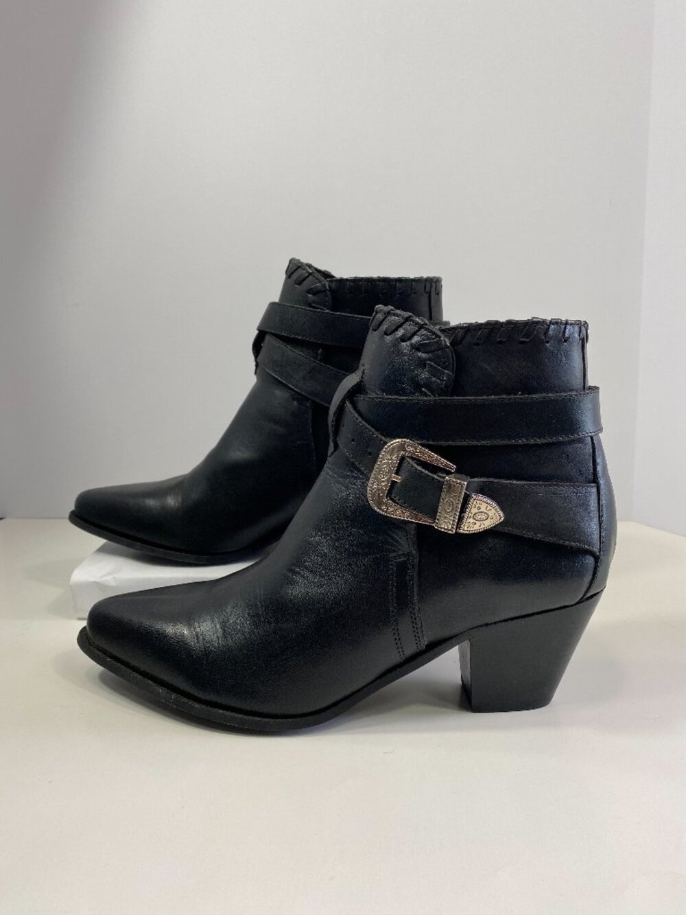 Vintage Dingo 9.5 Black Leather Ankle Boots with Western Side Buckle Straps